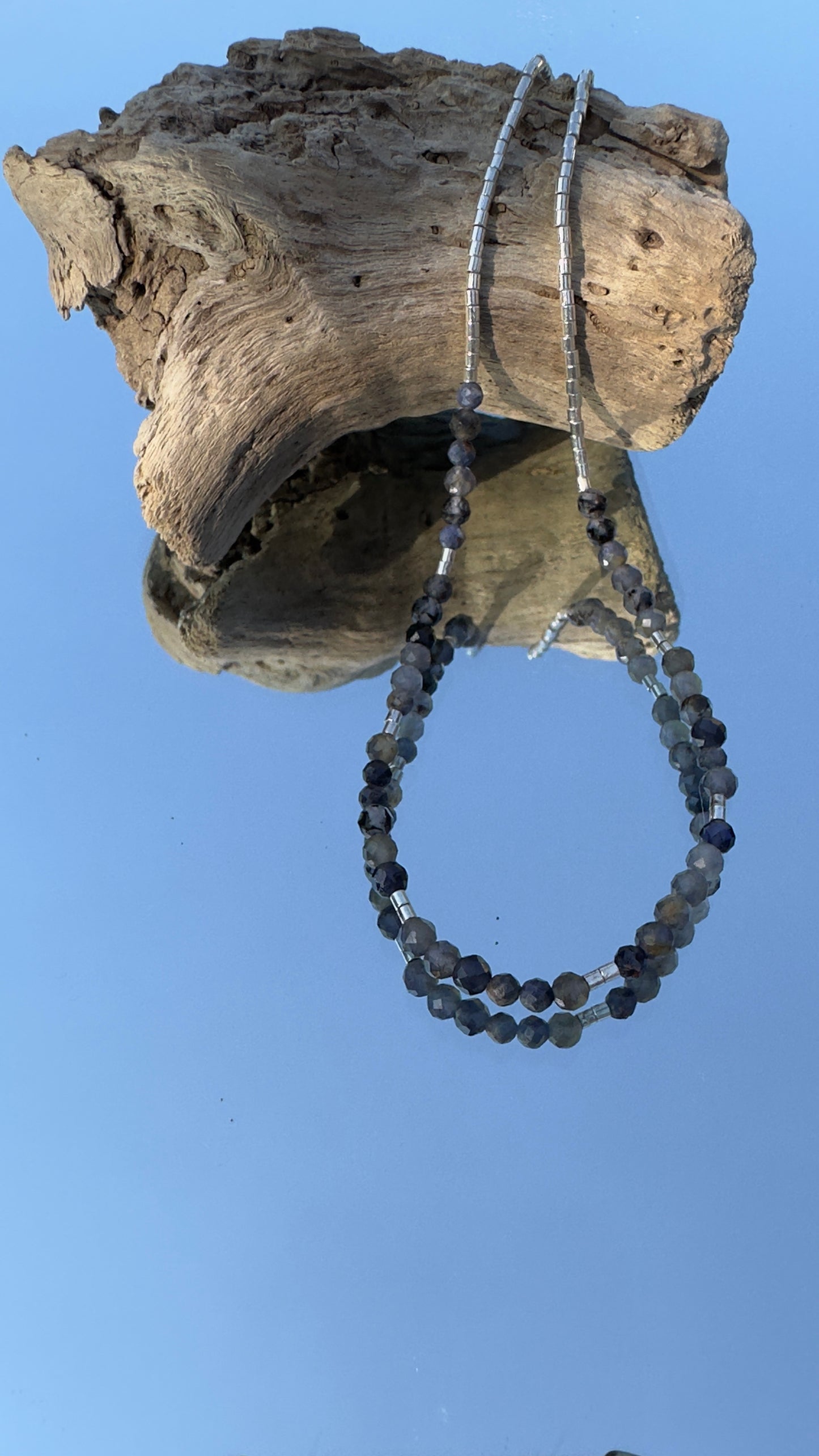 Chocker Iolita